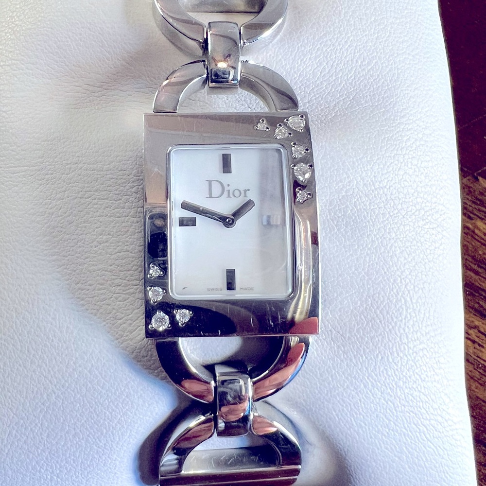 EUC Christian Dior Ladies Watch with Bracelet & new extra strap like new